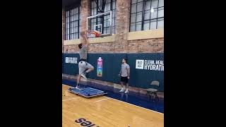 Boban Marjanovic training dunks on a vertimax 🤭 [upl. by Hahsia]