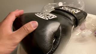 Unboxing 16oz “Cleto Reyes” Boxing Gloves 🥊 [upl. by Neliak]