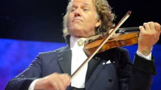 Andre Rieu  Brisbane 2013 Waltzing Matilda  Aussie chant at the end [upl. by Chobot]