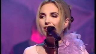 Saint Etienne  Who Do You Think You Are   live on TOTP 1993 [upl. by Erek]