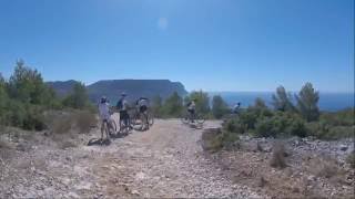 Visite des 3 calanques de Cassis en VTT électrique avec TROLIB [upl. by Ahtimat457]