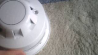 My apollo AlarmSense smoke detector wsounder beacon base [upl. by Amerd179]