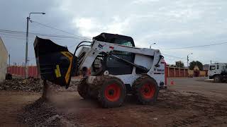 Ahorrando costos de transporte con la trituradora MB Crusher MBL120 [upl. by Aimee703]