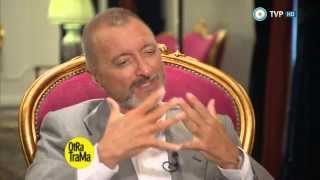 Otra trama  Feria del libro Arturo Pérez Reverte  030514 2 de 2 [upl. by Atirahc]