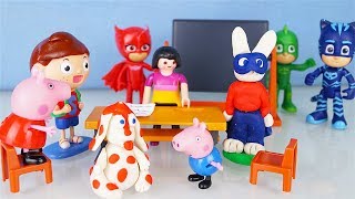 La PIMPA e il primo giorno di scuola con Peppa Pig e Simone il Coniglio Storie con i giocattoli [upl. by Ariella742]