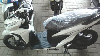 KEDATANGAN  New Honda Vario 150 Putih [upl. by Jaine]