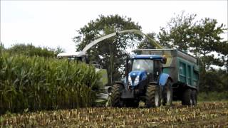 Ensilage Mais 2014 conditions difficiles chantier n°3 partie 1 [upl. by Erkan267]