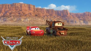 Cars 2  Zomer plezier met Bliksem McQueen en Takel  Disney NL [upl. by Letnohs]