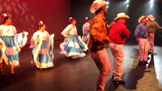 Sauce y Palma con Toro Mambo 2 Ballet Folklorico de Mendocino [upl. by Dickerson]