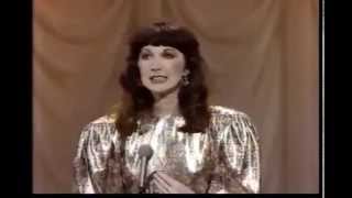 Joanna Gleason wins 1988 Tony Award for Best Actress in a Musical [upl. by Gilberto]