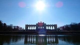 Heute kalendarisch astronomischer Frühlingsbeginn 20 III Gloriette Schönbrunn – DCFZ 82 Superzoom [upl. by Harmaning360]