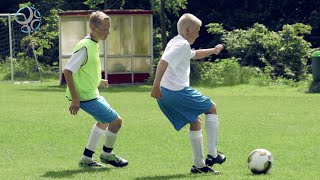 Wegdraaien op het middenveld als Luka Modric  Voetbalomgeving [upl. by Reyna]