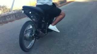 Yamaha crypton x rolling burn out in Platanos [upl. by Atnahsa]