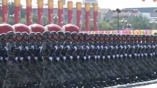 2 Fête nationale chinoise défilé militaire marquant le 60e anniversaire [upl. by Alema720]