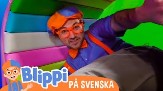 Blippi Svenska  Blippi besöker en inomhuslekplats  pedagogiska videor för barn [upl. by Stoat]