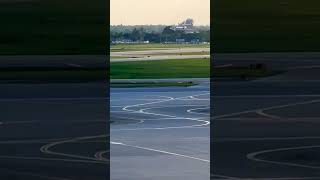 Gulfstream G550 emergency landing aviationchannel planespotting [upl. by Romy]