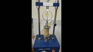 Unconfined Compression Of Soil Test In Hindi [upl. by Nhepets]