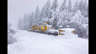 Train chasse neige en action sur les Cévennes Lozériennes [upl. by Marcelle]