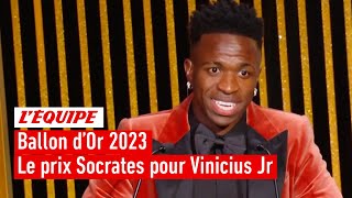 Ballon dOr 2023  Vinicius Júnior Real Madrid remporte le prix Socrates du footballeur engagé [upl. by Dronski]