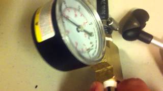 Popoff pressure testing  Mikuni SuperBN 38 [upl. by Ecirpak267]