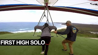 Hang Gliding Course  Merewether first high solo flight [upl. by Wulf]