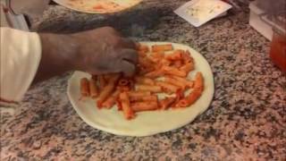 pizza con rigatoni alla amatriciana [upl. by Eltsryk]