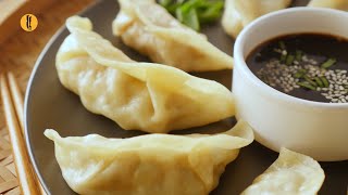 Steamed Chicken Momos Recipe By Food Fusion [upl. by Juline840]