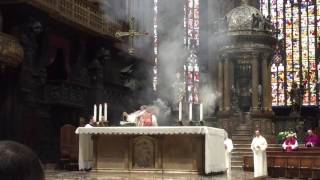 Incensing l Solemn Vespers in Ambrosian rite Usus recentior [upl. by Lahcear]