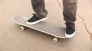 HOW TO KICKFLIP THE EASIEST WAY TUTORIAL [upl. by Grobe]