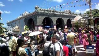 Cavadee 2014 en images Sockalingum Meenatchee Ammen Kovil [upl. by Gnohc901]