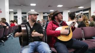 Irish flight delayed so trad session started between DaoiríFarrell Geoff Kinsella and Robbie Walsh [upl. by Gladi]