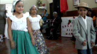 baile de los momoyes violines andinos por Marian Jairo y Maria [upl. by Arihaz]