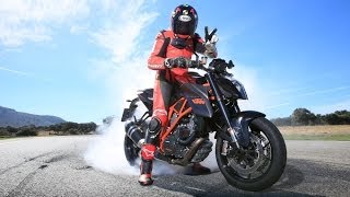 Testmotornl test 2014 KTM 1290 SuperDuke R [upl. by Castor]