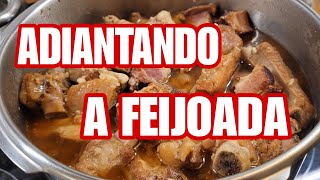 PRÉPARANDO A FEIJOADA Cacau Schwarz [upl. by Adnolat]