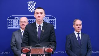 Penava o prosvjedima quotTo su politički skupoviquot [upl. by Dov924]