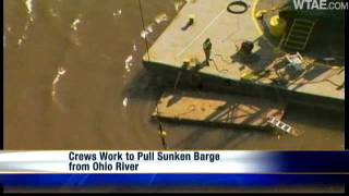 Gravel Barge Sinks At Emsworth Lock And Dam [upl. by Filmer140]