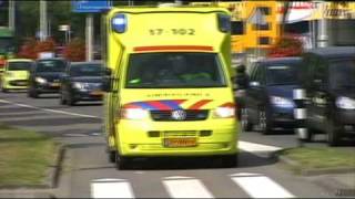 A1 AMBU 17102 601 Med noodsituatie Politieburo Hoogvliet [upl. by Kurtis]