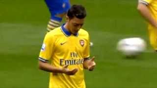 Mesut Ozil Dua before a match on his first debut for Arsenal [upl. by Heriberto]