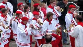 Carnaval dété 2009 à Cassel  les Géants [upl. by Trey804]