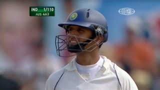 Rahul Dravid Waves His Bat After Scoring 1 Run from 40 Balls  Crowd Cheers And Applauds [upl. by Suivatram]