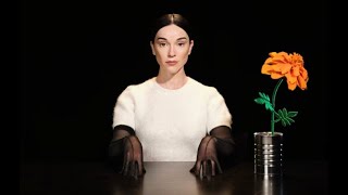 新着 St Vincent、最新作より「Sweetest Fruit」のスタジオ・ライヴ映像が公開 [upl. by Webster]