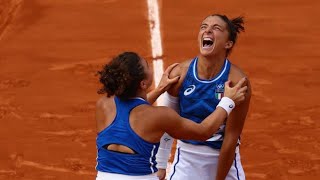 Sara Errani Jasmine Paolini win women’s doubles gold medal for Italy at Paris Olympics [upl. by Maya527]