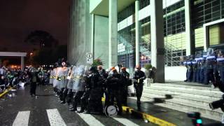 PROTESTO CAXIAS  Verás que um filho teu não foge à luta [upl. by Ikiv831]