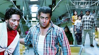 वांटेड सलमान खान ट्रेन फाइट  Wanted Salman Khan Train Fight Scene [upl. by Nibram]