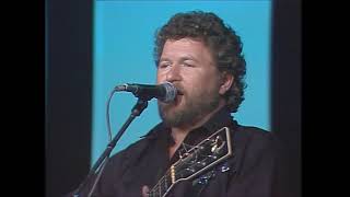 Molly Malone  The Dubliners amp Jim McCann  Festival Folk 1985 [upl. by Wistrup]