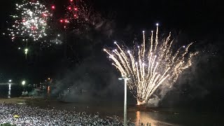 Queima de fogos GuarapariES na Praia do Morro quase 16 minutos  Reveillon 2020 [upl. by Nunciata]