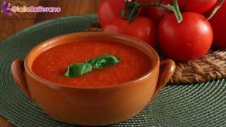 Fresh tomato sauce  Italian recipe [upl. by Nnyliram343]