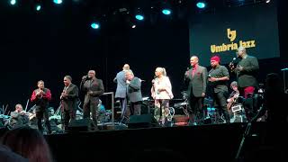 quotSetembroquot on Umbria Jazz Festival 20180713  Take 6 Patti Austin Ivan Lins Nathan East etc [upl. by Ahseyk]