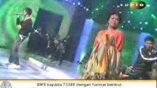 Anugerah 2007  Maiya Rahman amp Aliff Aziz  Menari Denganku [upl. by Michelsen]