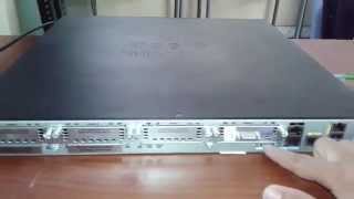 configuration de base dun routeur Cisco 2900 partie 1  vue densemble [upl. by Nazay]